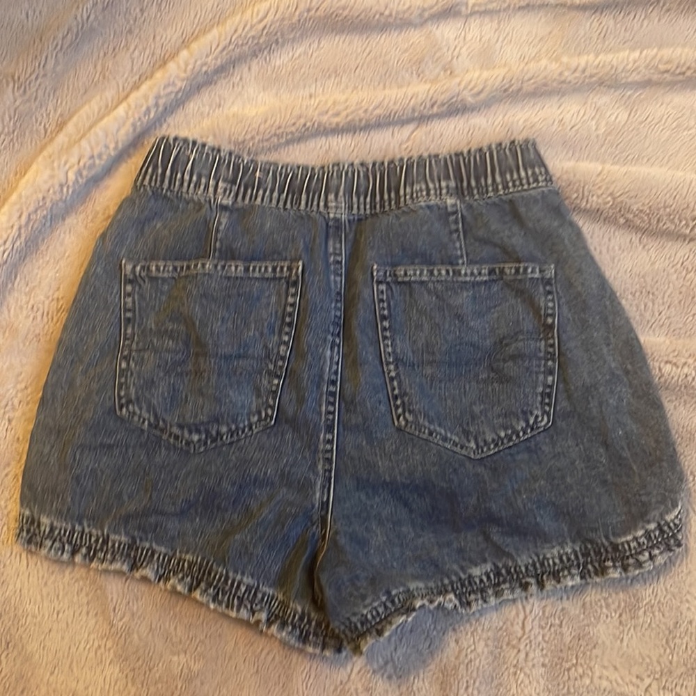 AE Mom Jean Shorts - Picture 4 of 5